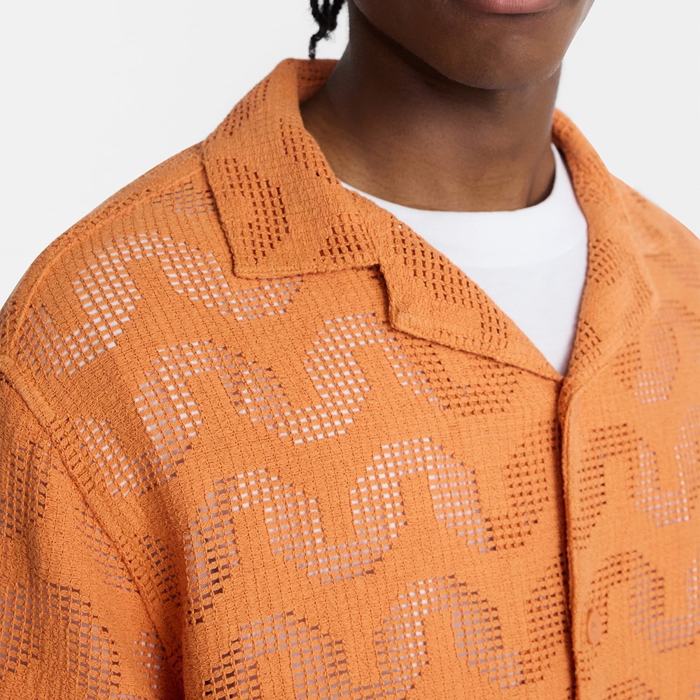 Men's Textured Wave Design Shirt - Image 3
